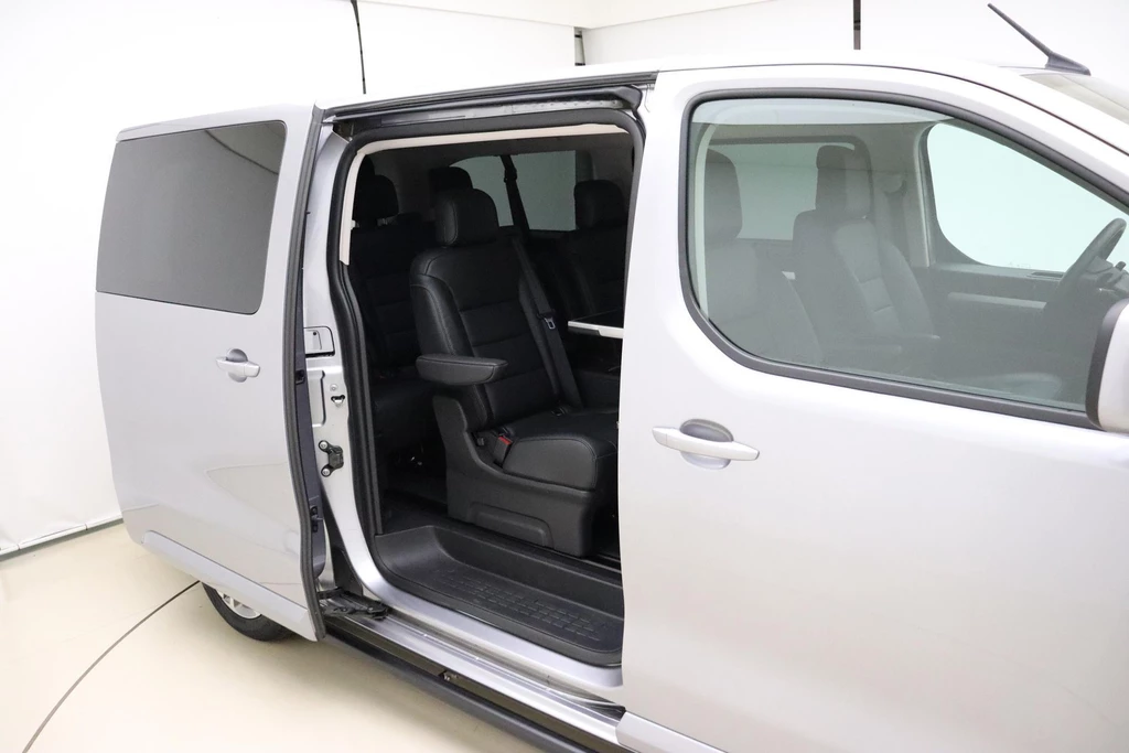 Peugeot Traveller – foto 19