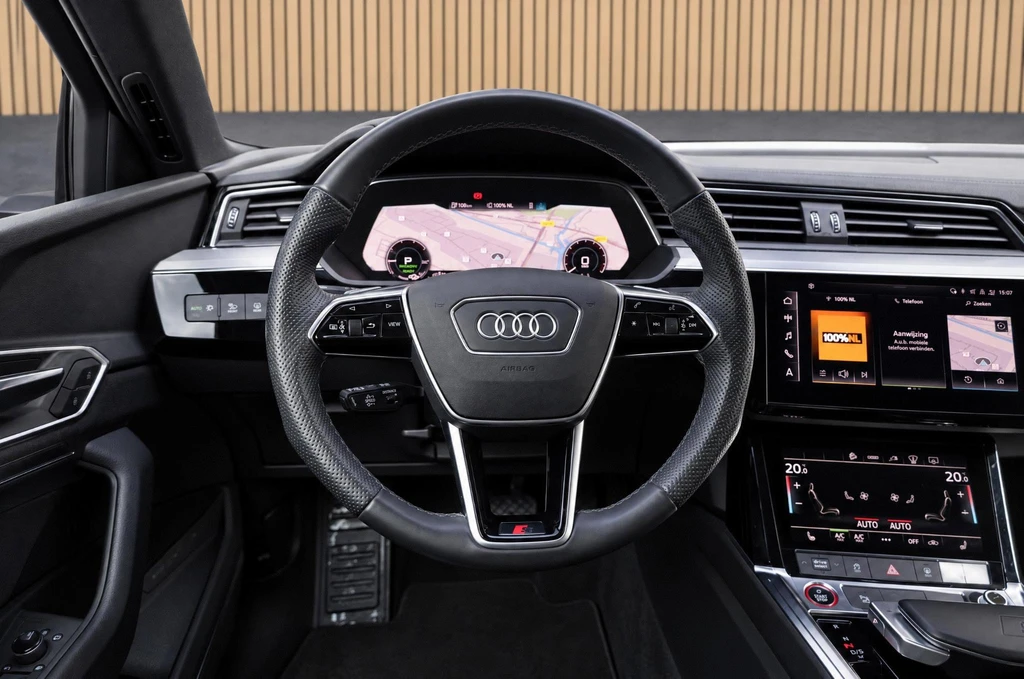 Audi e-tron – foto 23