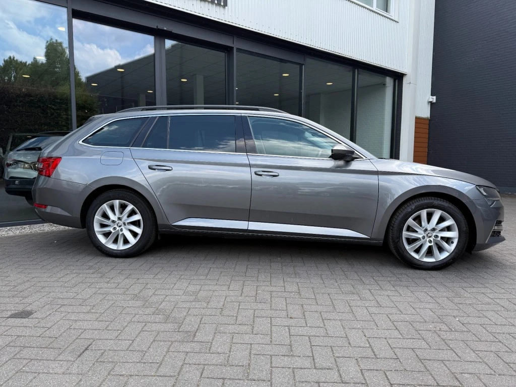 Škoda Superb – foto 8