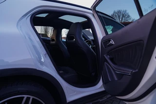 Mercedes-Benz GLA – thumbnail 18
