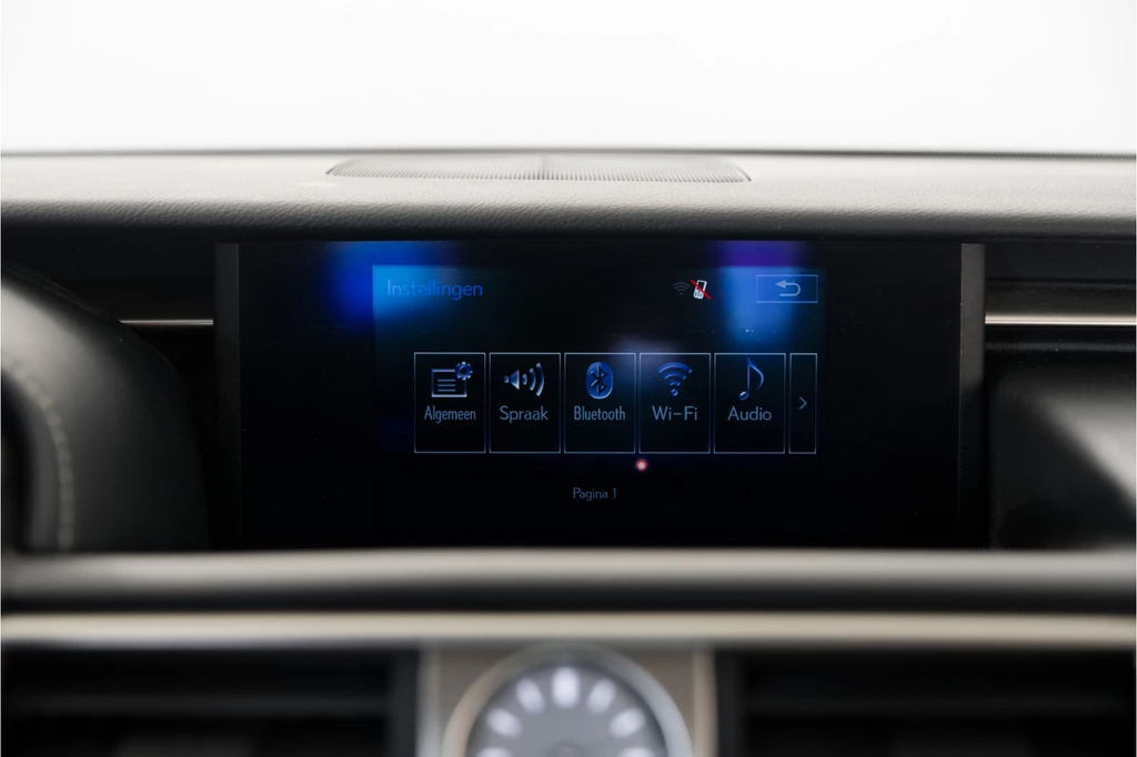 Lexus IS – foto 21
