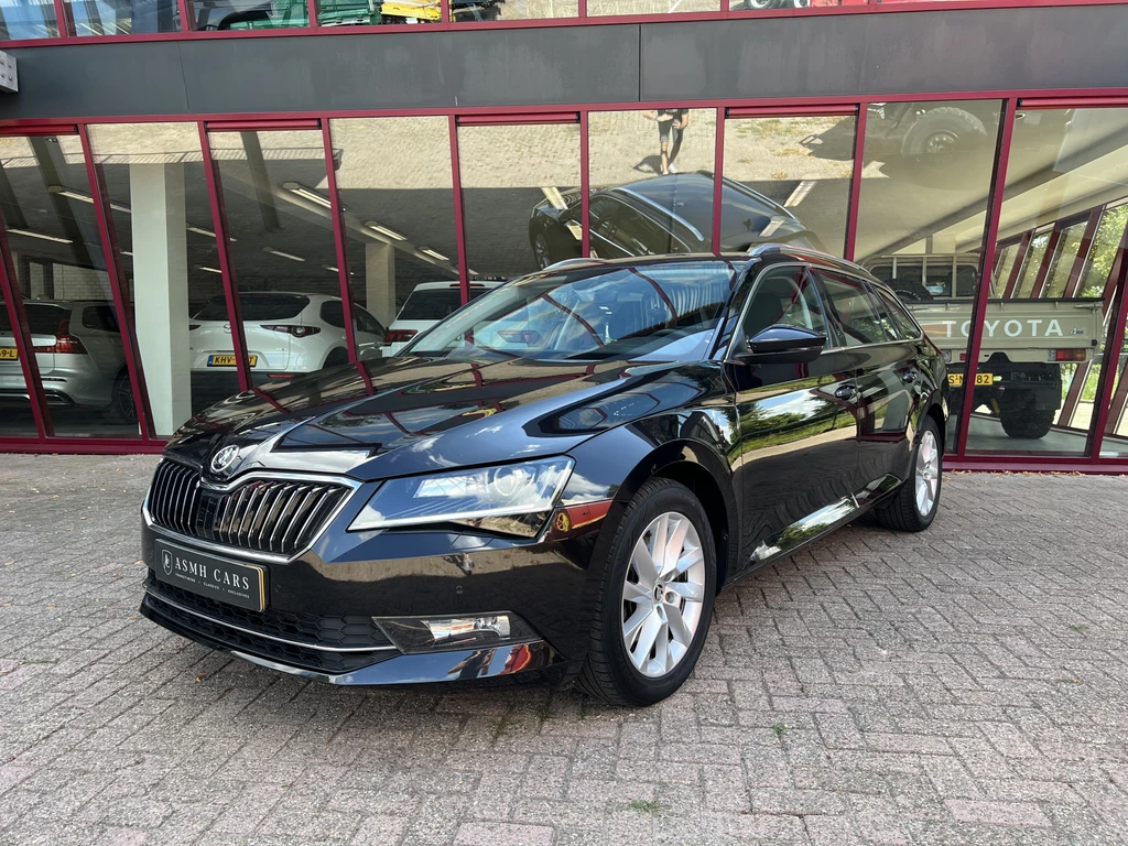 Škoda Superb – foto 1