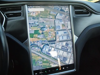 Tesla Model S – thumbnail 16