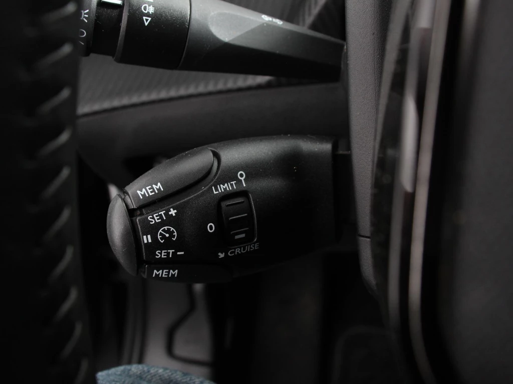 Peugeot e-2008 – foto 19