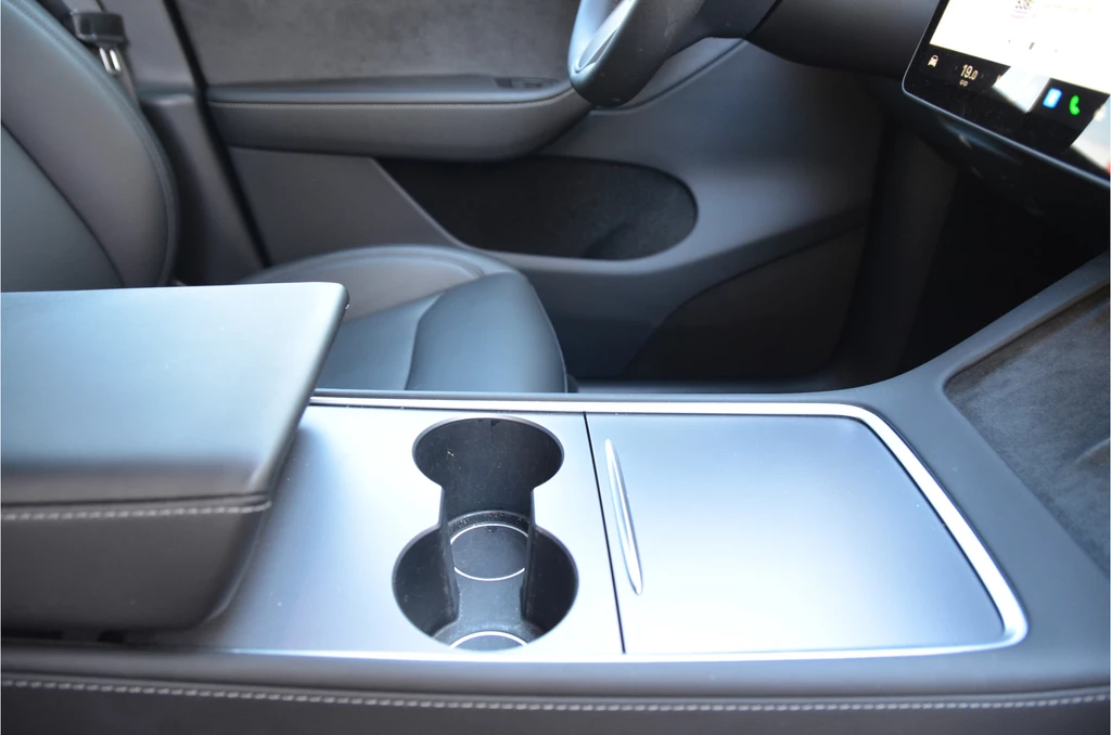 Tesla Model Y – foto 8