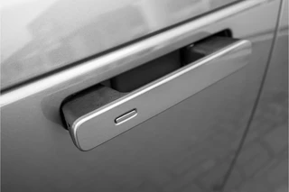 Land Rover Range Rover Velar – thumbnail 52