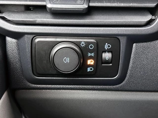 Ford Transit Custom – thumbnail 32