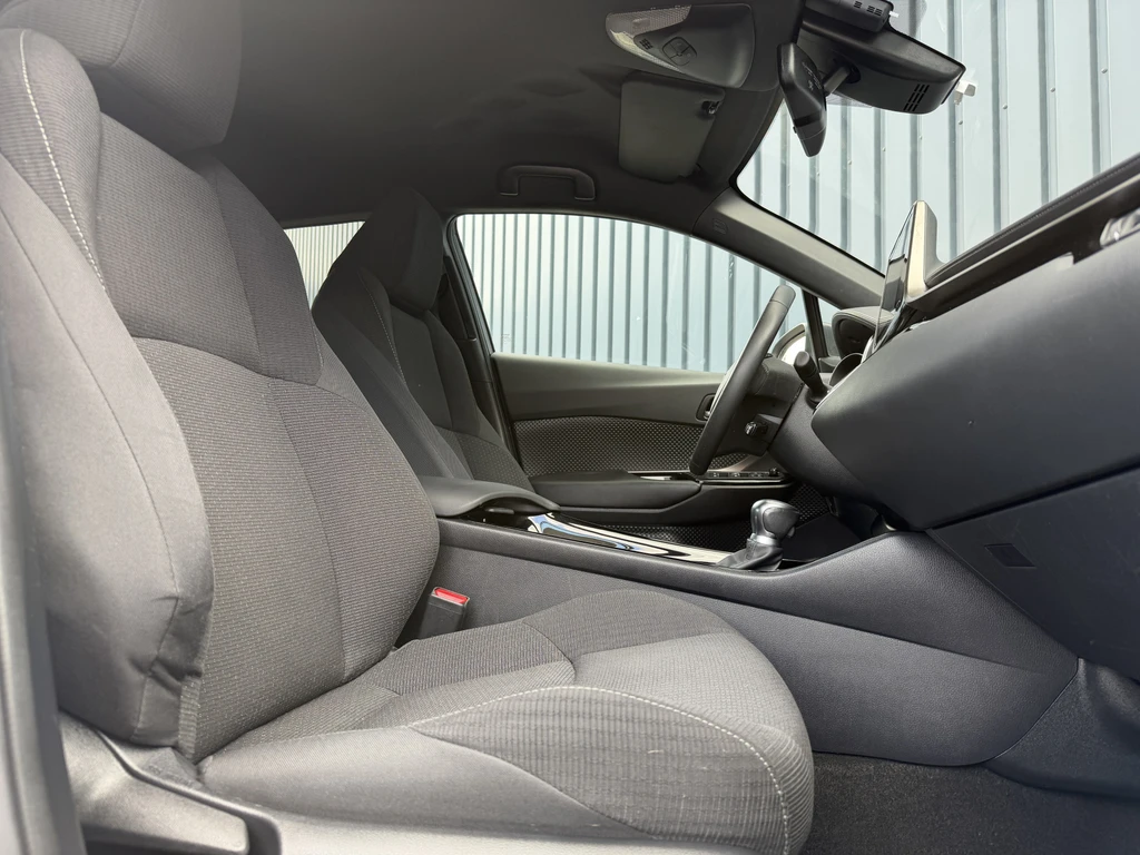 Toyota C-HR – foto 19
