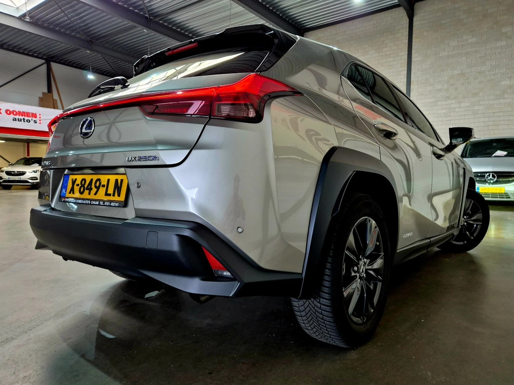 Lexus UX – foto 9