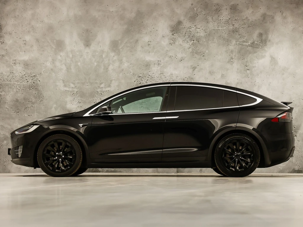 Tesla Model X – foto 3