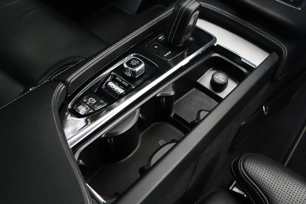 Volvo XC90 – foto 21