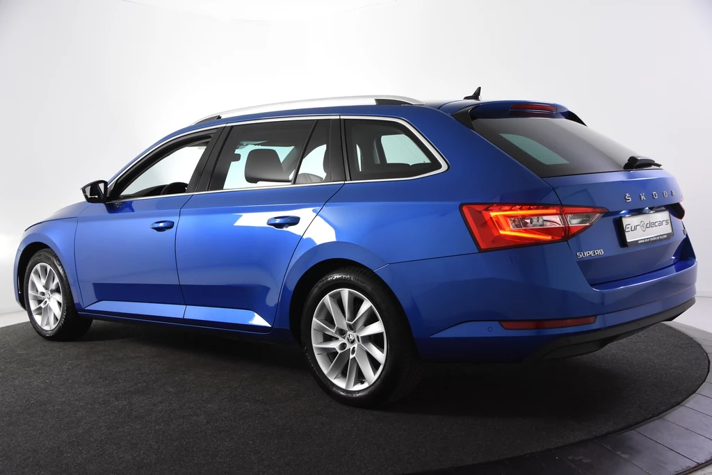 Škoda Superb – foto 7