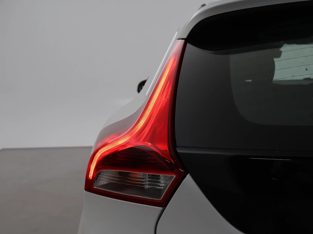 Volvo V40 – foto 18