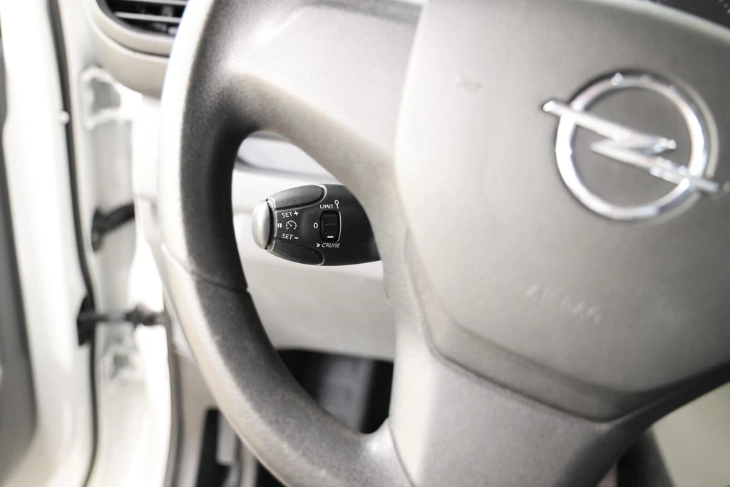 Opel Vivaro – foto 15