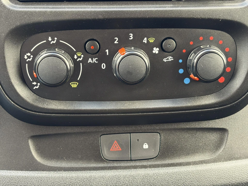 Renault Trafic – foto 17