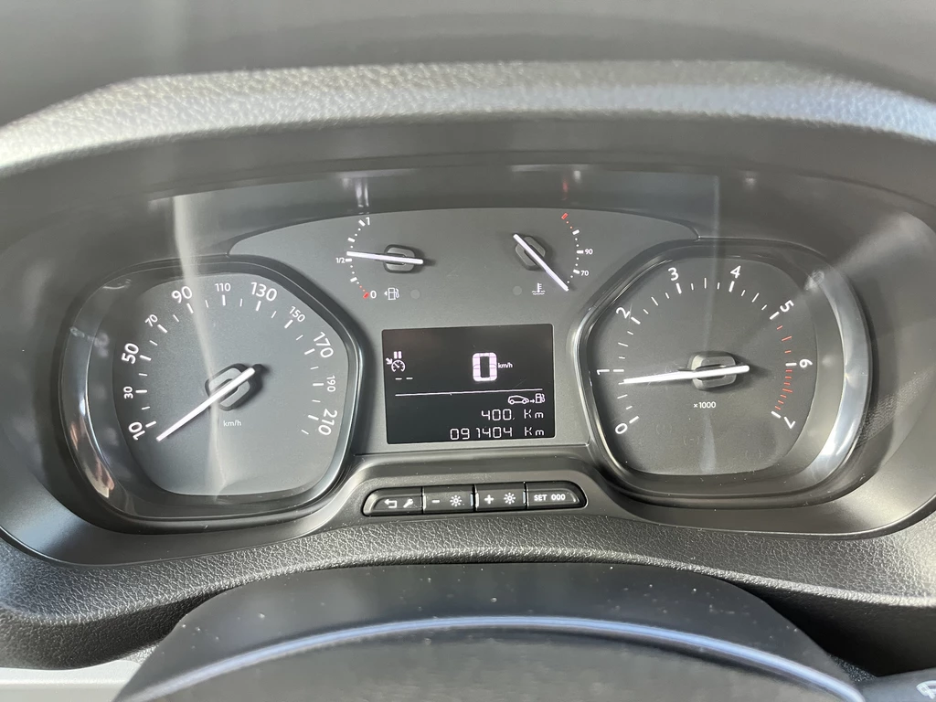 Peugeot Traveller – foto 17