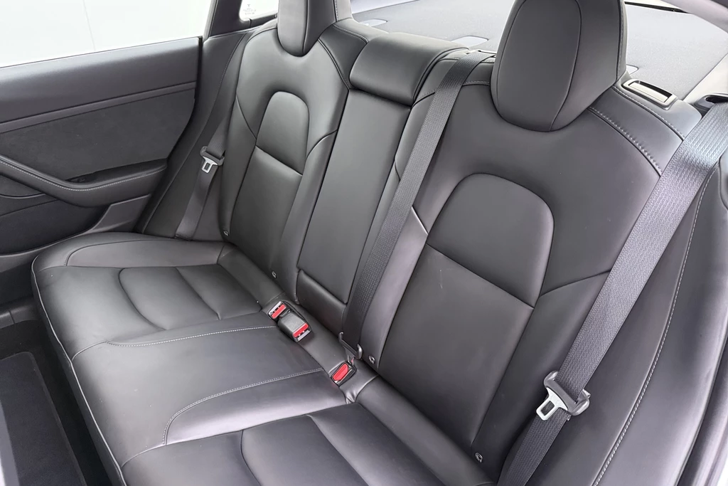 Tesla Model 3 – foto 12