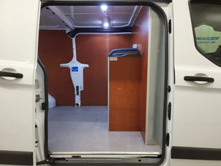Ford Transit Custom – thumbnail 10