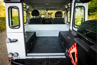 Land Rover Defender – thumbnail 17