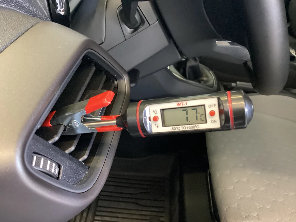 Ford Transit Courier – foto 17