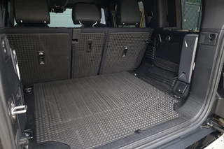 Land Rover Defender – thumbnail 74