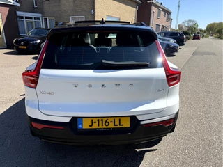 Volvo XC40 – thumbnail 3