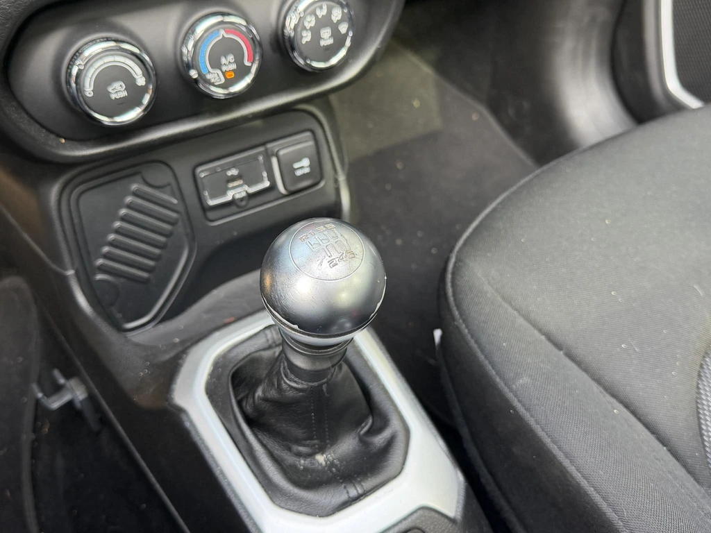 Jeep Renegade – foto 28