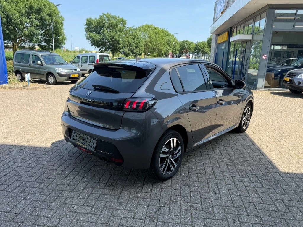 Peugeot 208 – foto 3