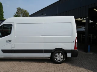 Nissan NV400 – thumbnail 3