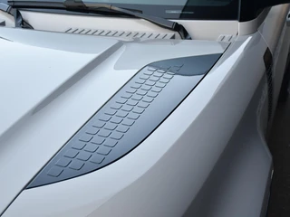 Land Rover Defender – thumbnail 33