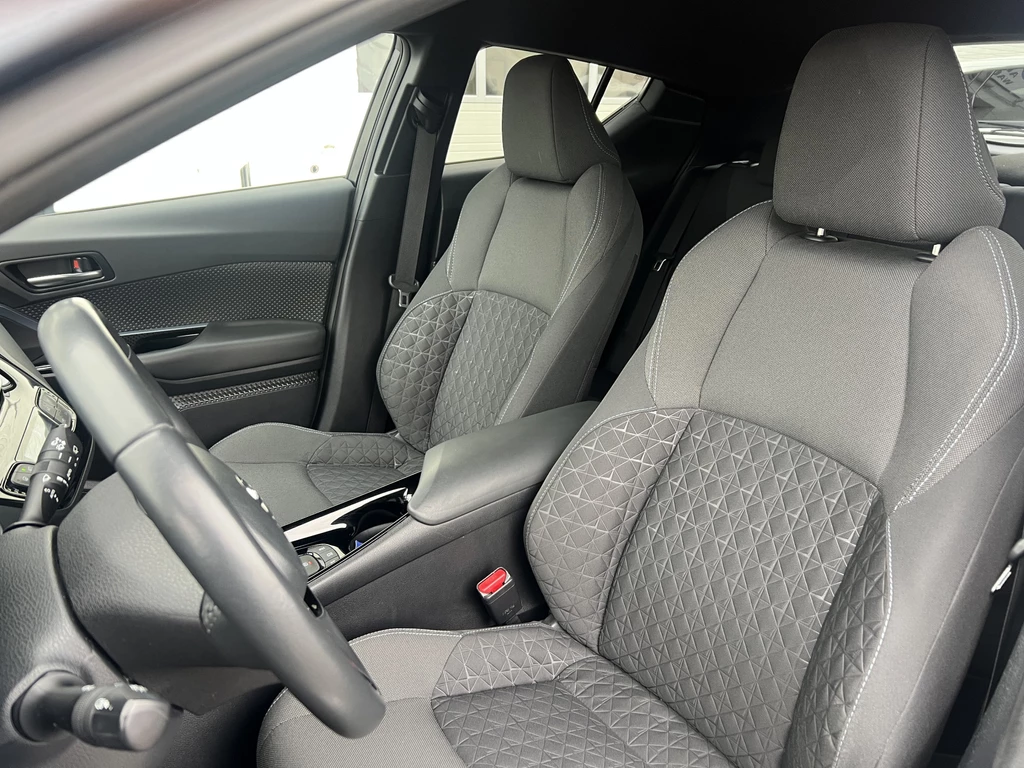 Toyota C-HR – foto 29