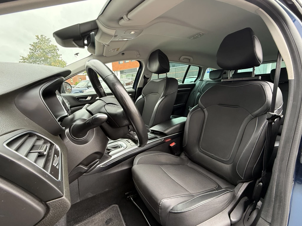 Renault Megane E-Tech – foto 7