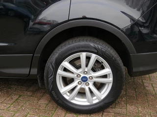Ford Kuga – thumbnail 23