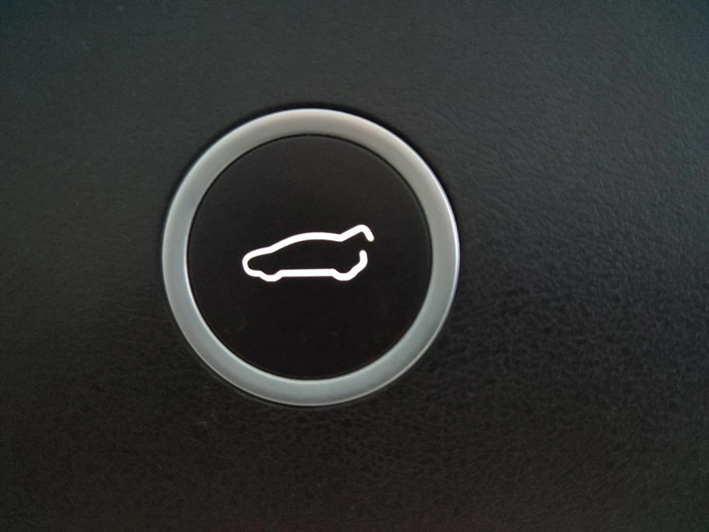 Tesla Model X – foto 27