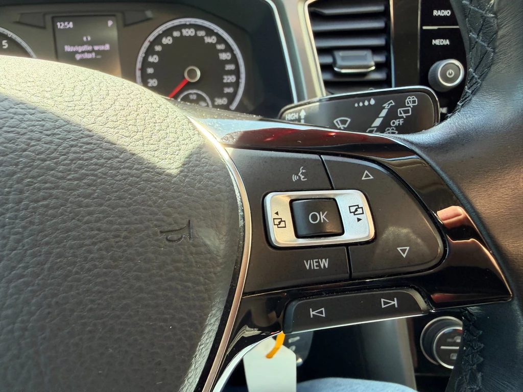 Volkswagen T-Roc – foto 17