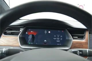 Tesla Model X – thumbnail 19