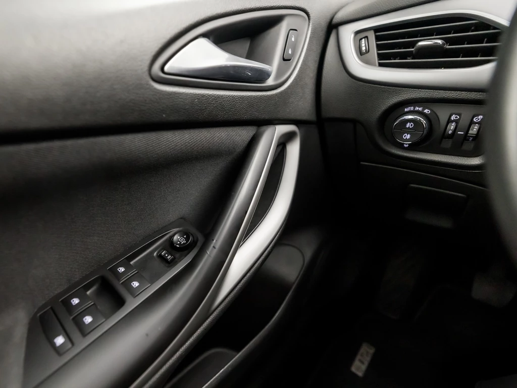 Opel Astra – foto 23
