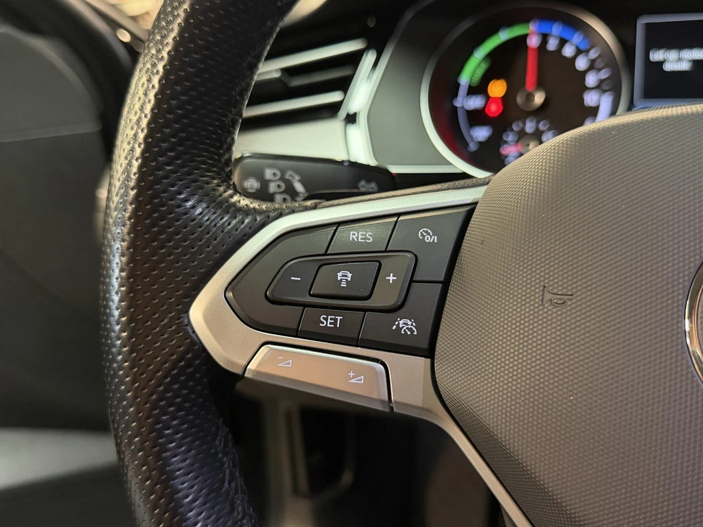 Volkswagen Passat – foto 17