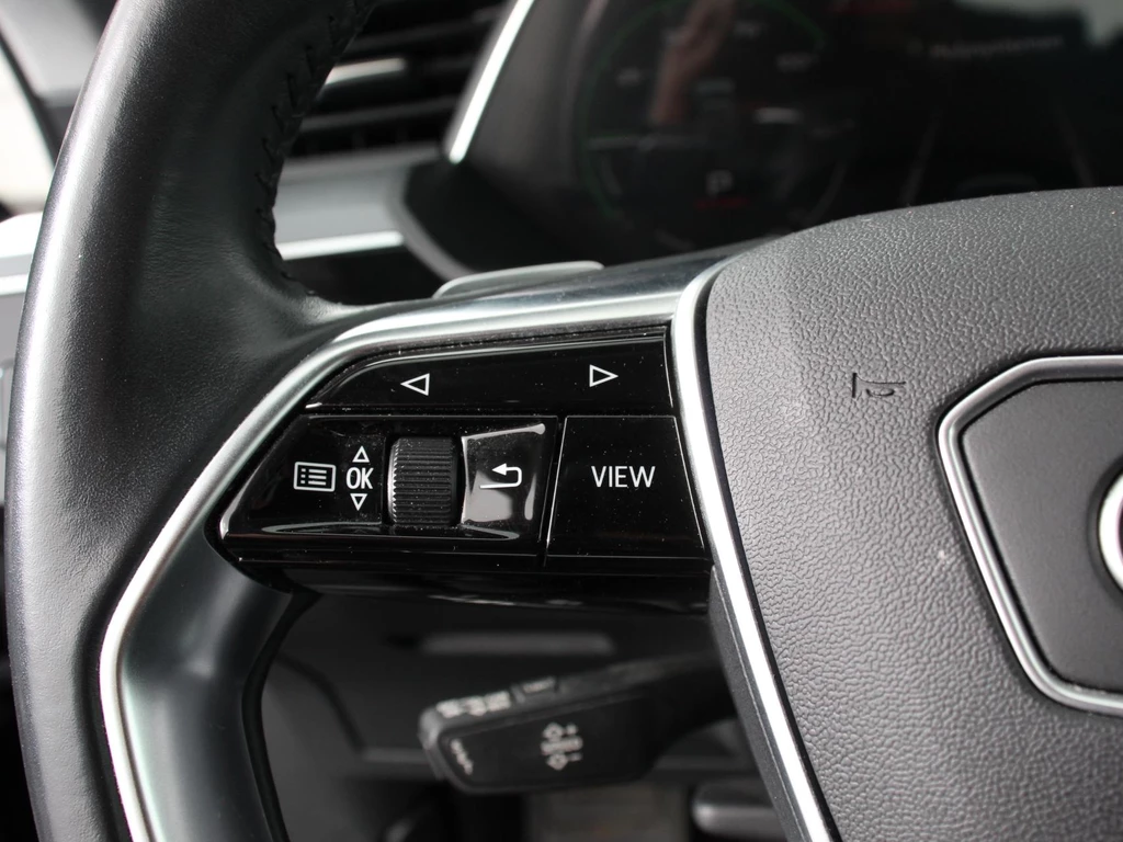 Audi e-tron – foto 18