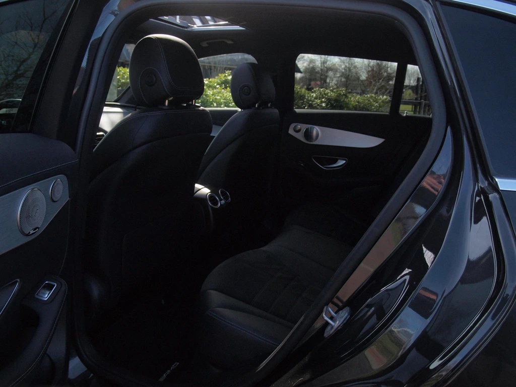 Mercedes-Benz EQC – foto 30