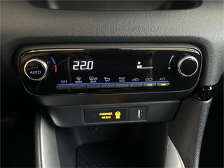 Toyota Yaris – thumbnail 25