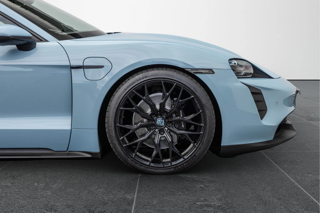 Porsche Taycan – foto 18
