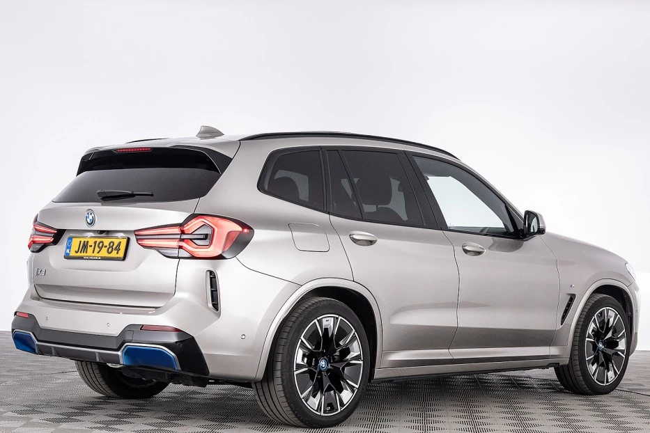 BMW iX3 – foto 7