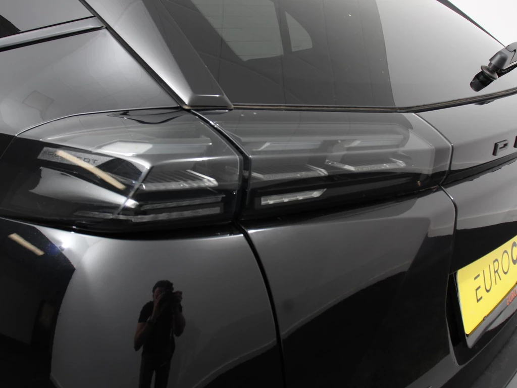 Peugeot e-2008 – foto 11