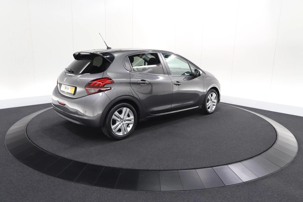 Peugeot 208 – foto 9