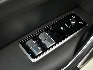 Jaguar F-PACE – thumbnail 34