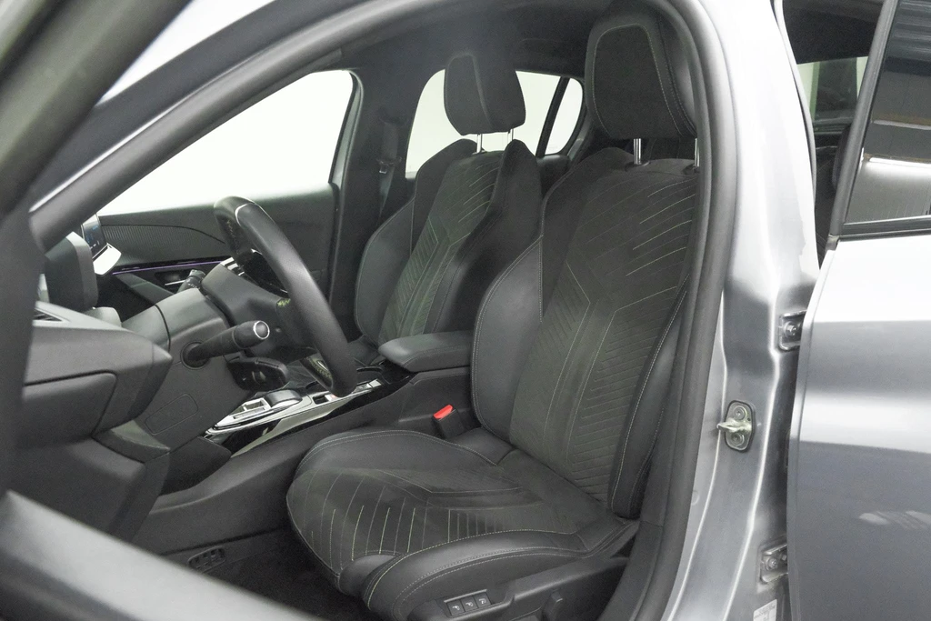 Peugeot e-208 – foto 31