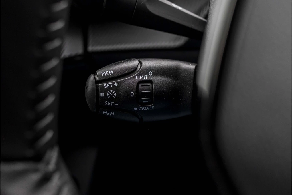 Peugeot e-2008 – foto 33