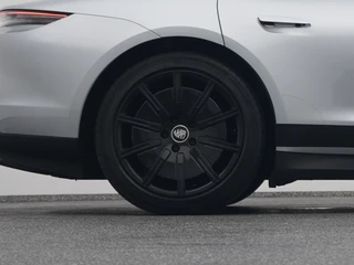 Porsche Taycan – thumbnail 42