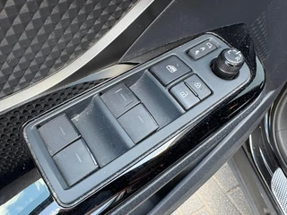 Toyota C-HR – thumbnail 24
